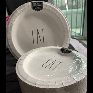 - Rae Dunn Dinner Plates